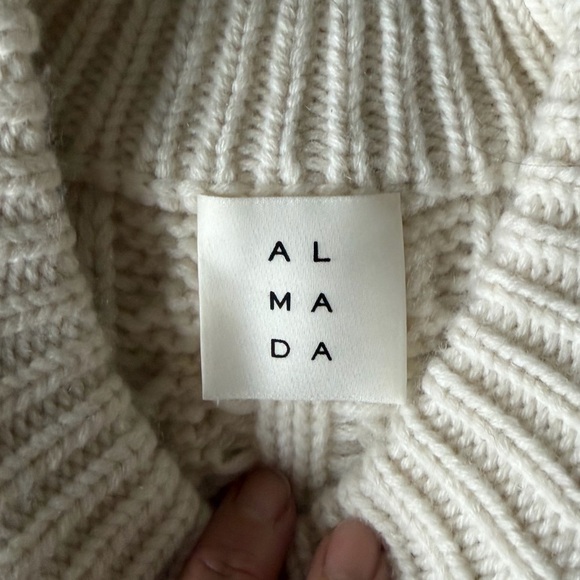 🧶Almada Label 🧶 SOLD OUT • Naia Cable Knit Sweater • cream • S - Picture 7 of 13